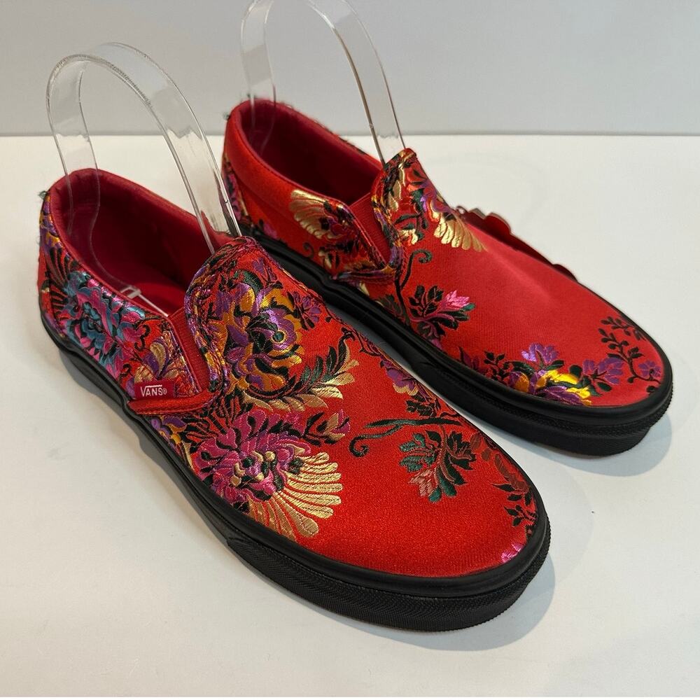 Vans Classic Slip-On Festival Embroidered Satin Sneakers Women’s 9 Red NWOB